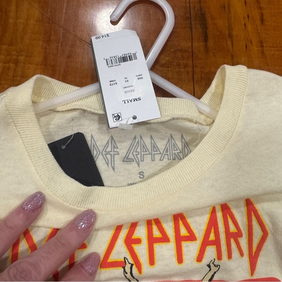 Cream Short Sleeve Tee - Picture 2 of 2